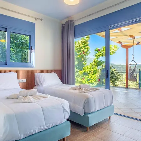 Ponti Villa *